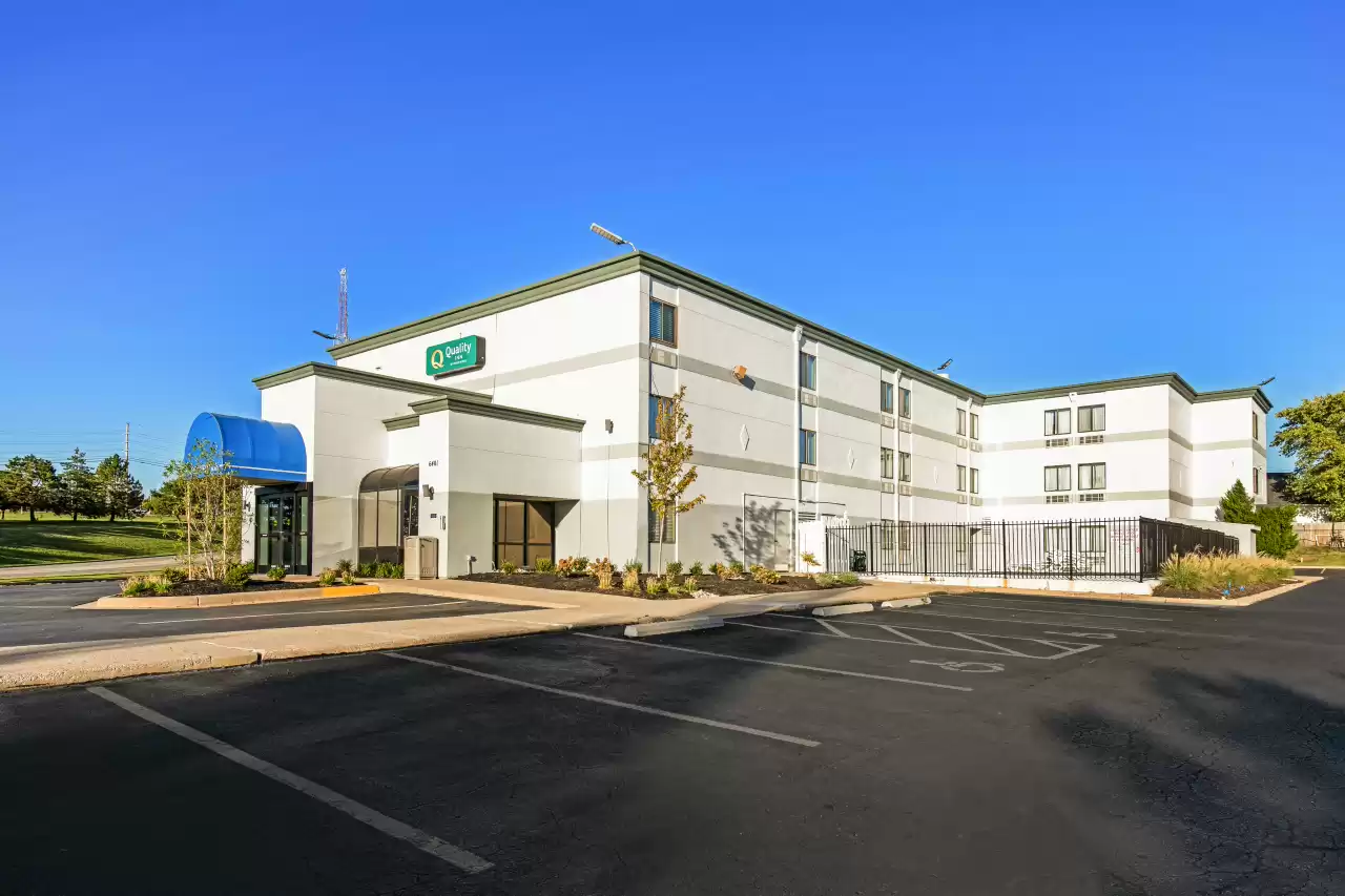Quality Inn Hotel Furniture By Sara Hospitality
